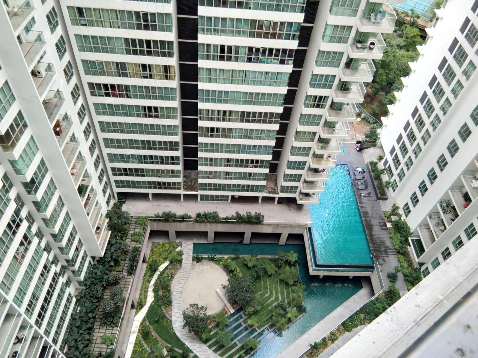 Regalia Spritz Empire Hostel Kuala Lumpur Exterior foto